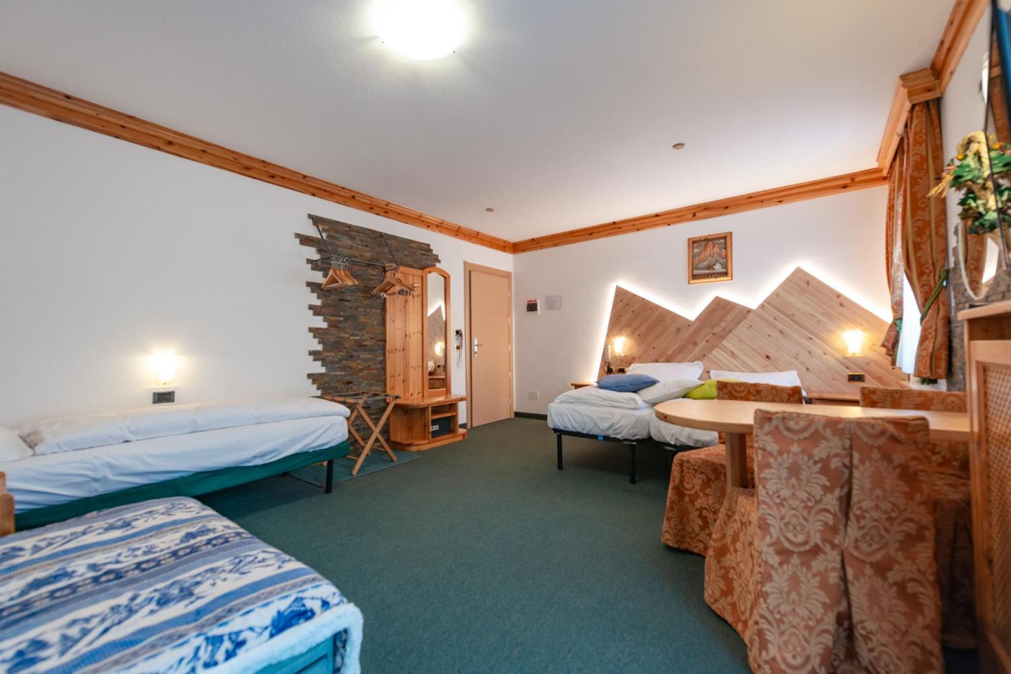 Hotel Ciamol Campitello di Fassa Exterior foto
